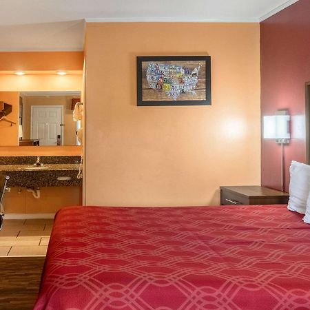 Cornersville Econo Lodge מראה חיצוני תמונה