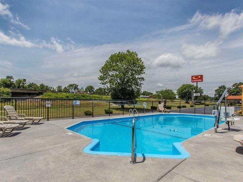 Cornersville Econo Lodge מראה חיצוני תמונה