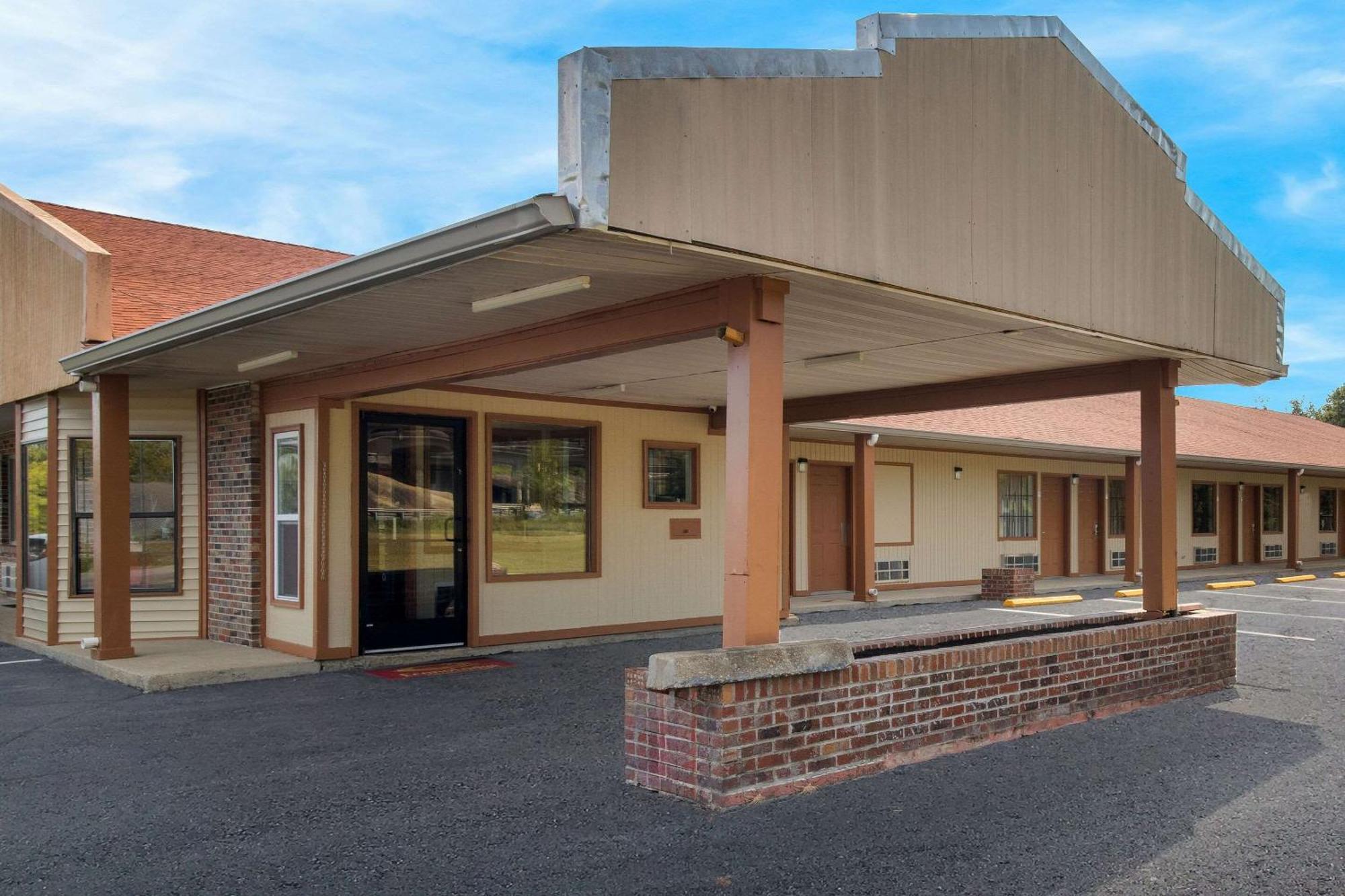 Cornersville Econo Lodge מראה חיצוני תמונה