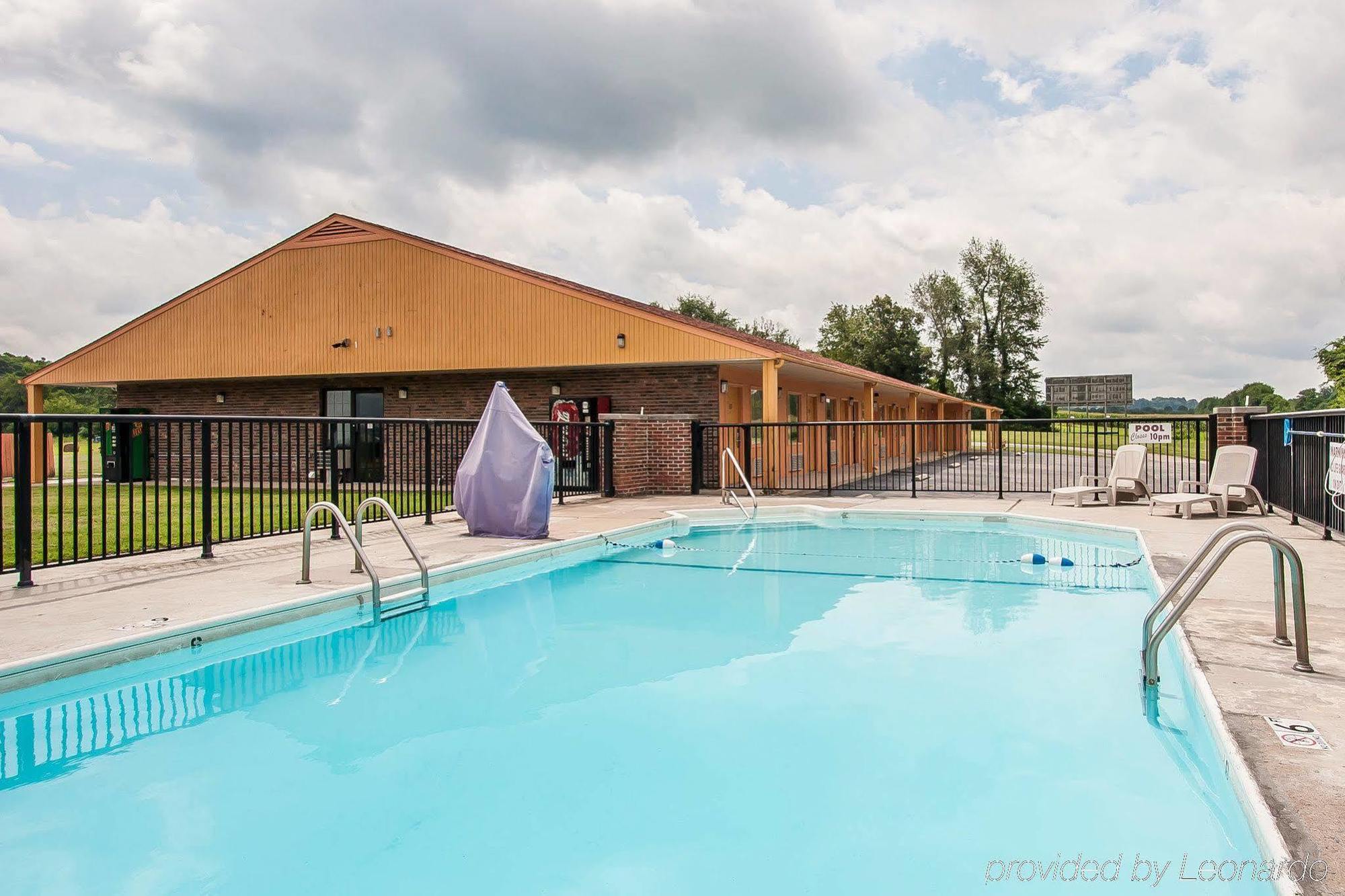 Cornersville Econo Lodge מראה חיצוני תמונה