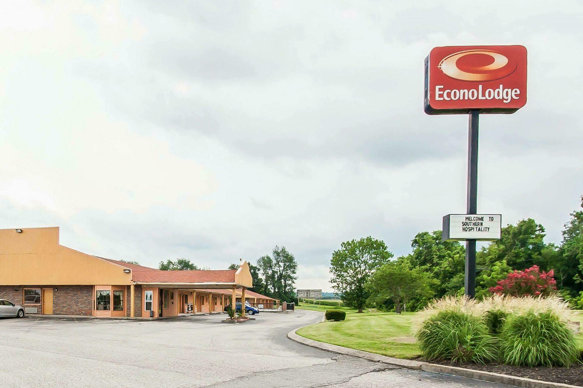 Cornersville Econo Lodge מראה חיצוני תמונה